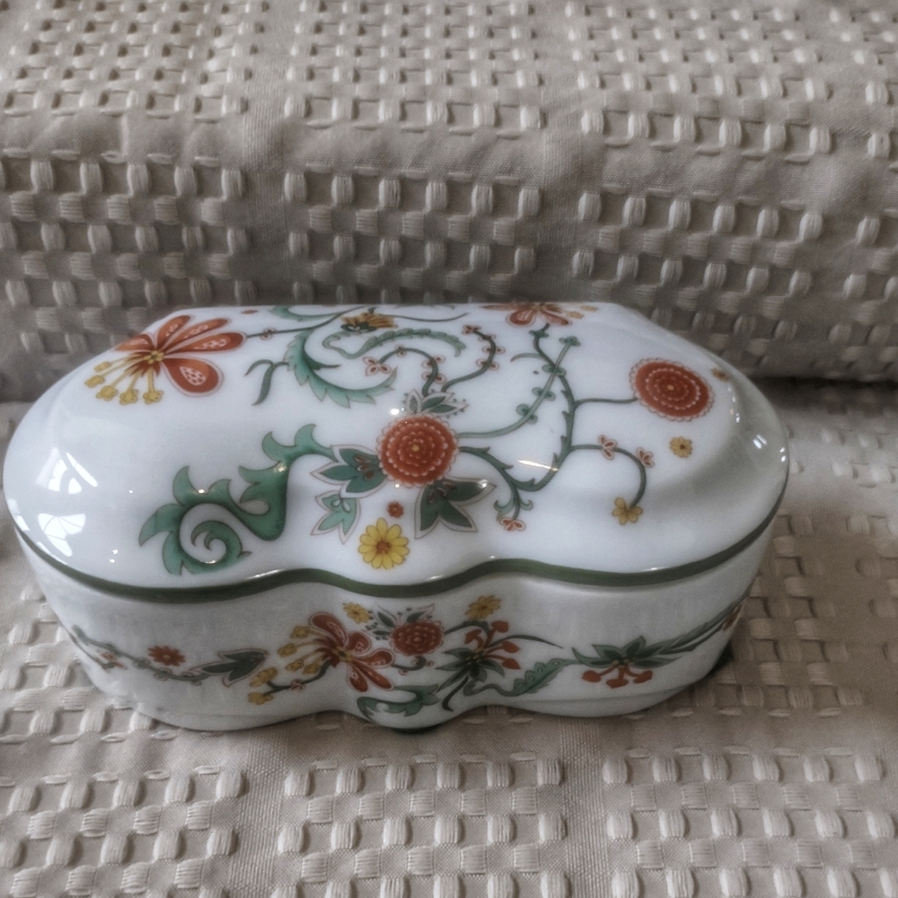 Limoges France large trinket box
